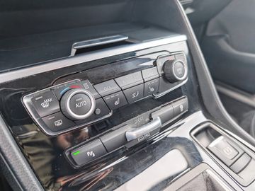 BMW 218 - 12