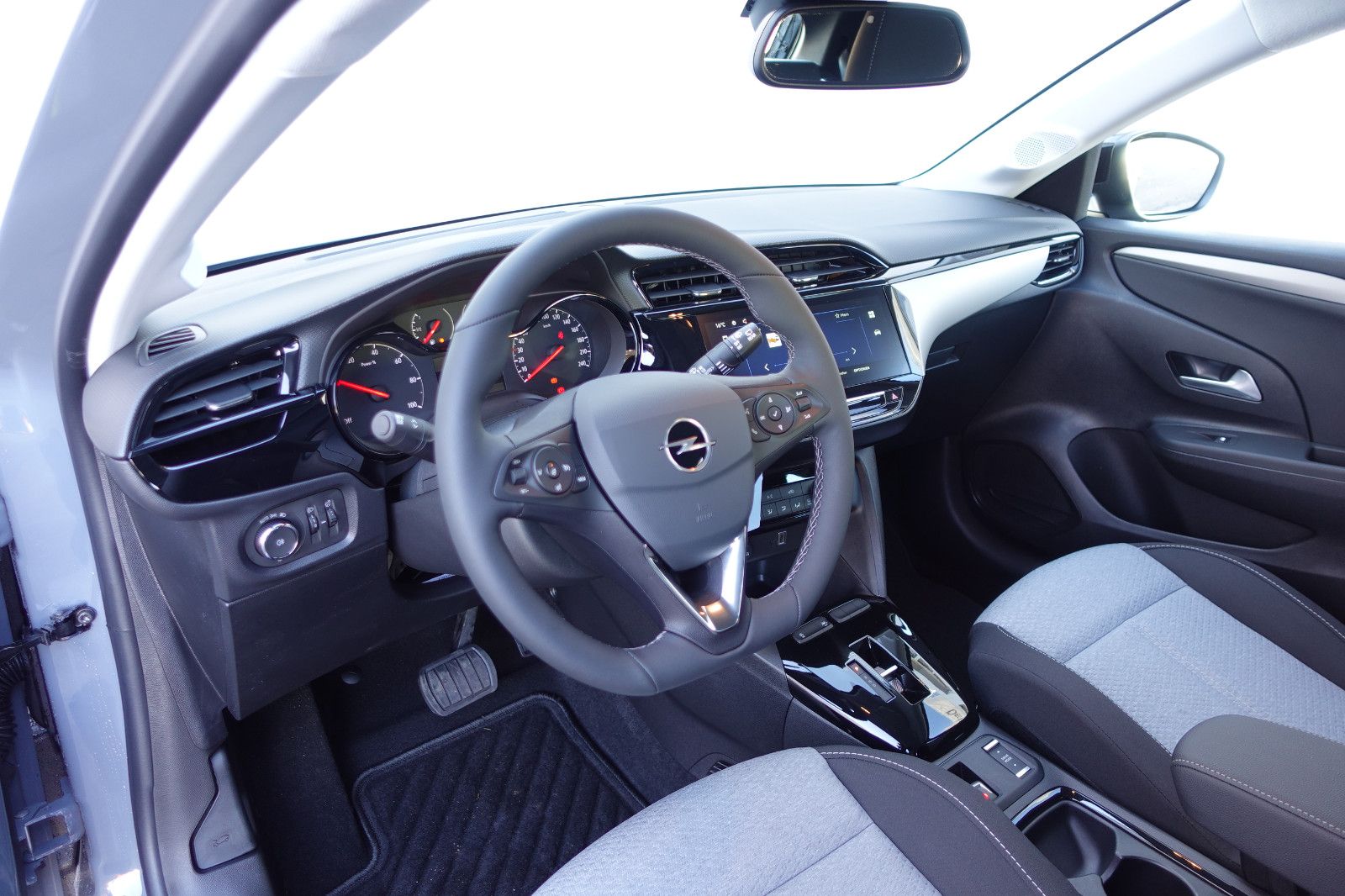 Fahrzeugabbildung Opel Corsa Hybrid Edition Sitzh.,Allwetter,LED,PDC