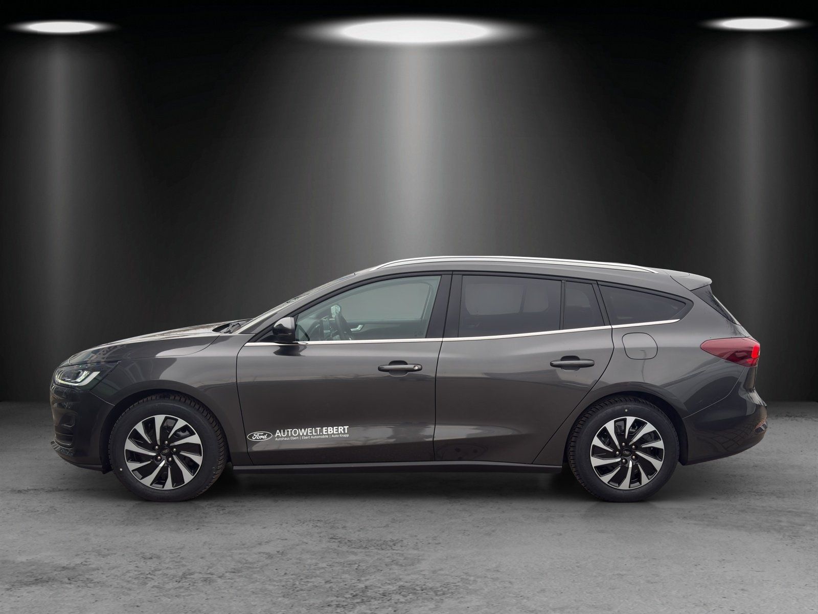 Fahrzeugabbildung Ford Focus Titanium Winter Pak. Fahrerassys. Paket.
