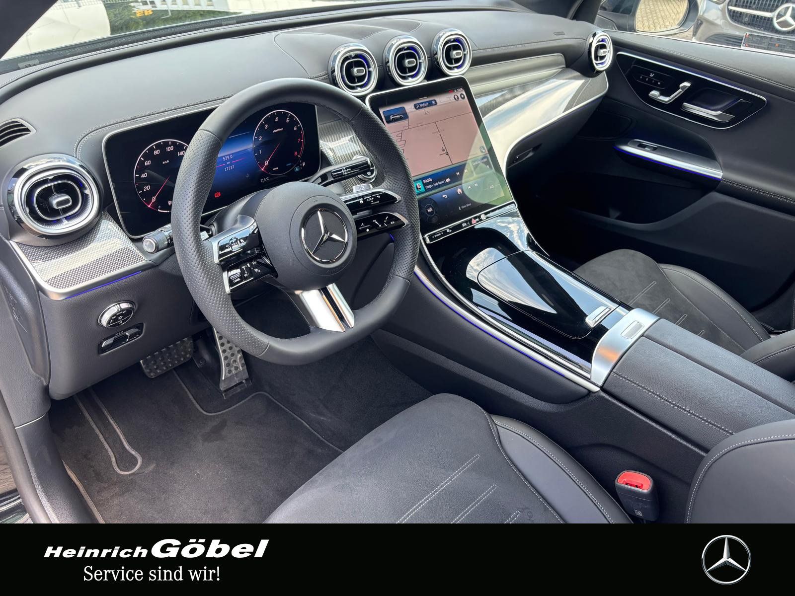 Fahrzeugabbildung Mercedes-Benz GLC 300 4M AMG*PANO*AHK*360°KAMERA*MEMORY*