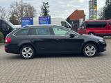 Skoda Octavia Combi Elegance Automatik/Tempomat/AHK - Skoda Octavia: Elegance
