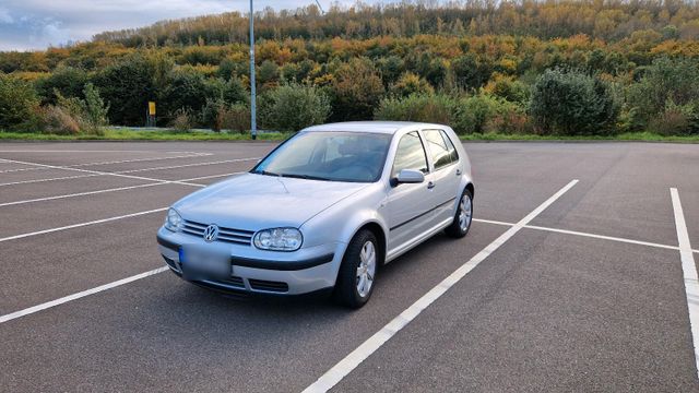 Volkswagen GOLF 4  SEHR GUTE ZUSTAND ZU VERKAUFEN