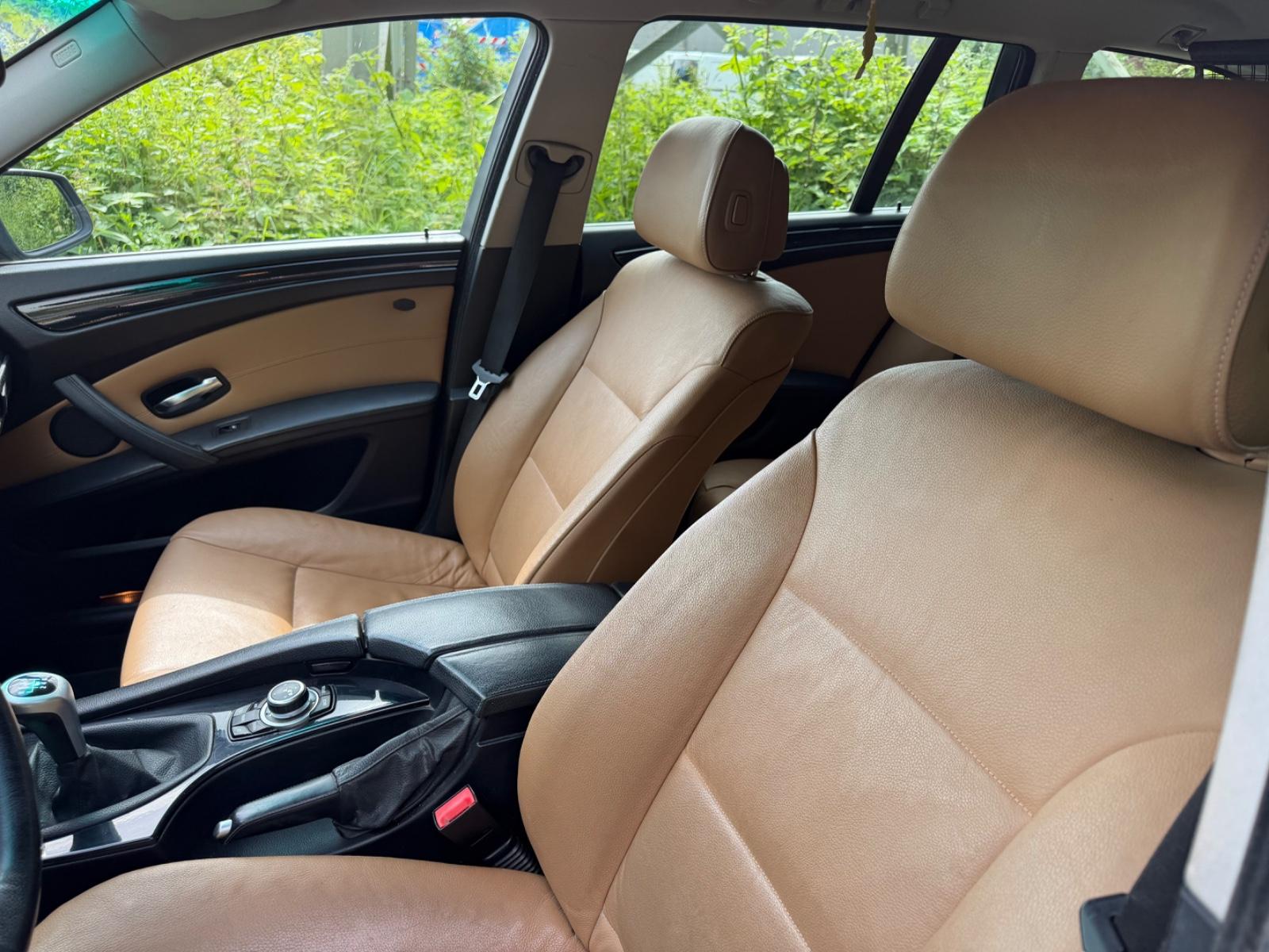 BMW 520 2010 — photo 7