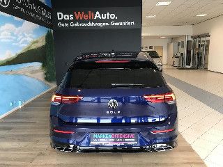 Fahrzeugabbildung Volkswagen Golf VIII Lim. R-Line LED Navi DAB ACC