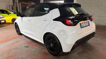 Toyota Yaris - 4