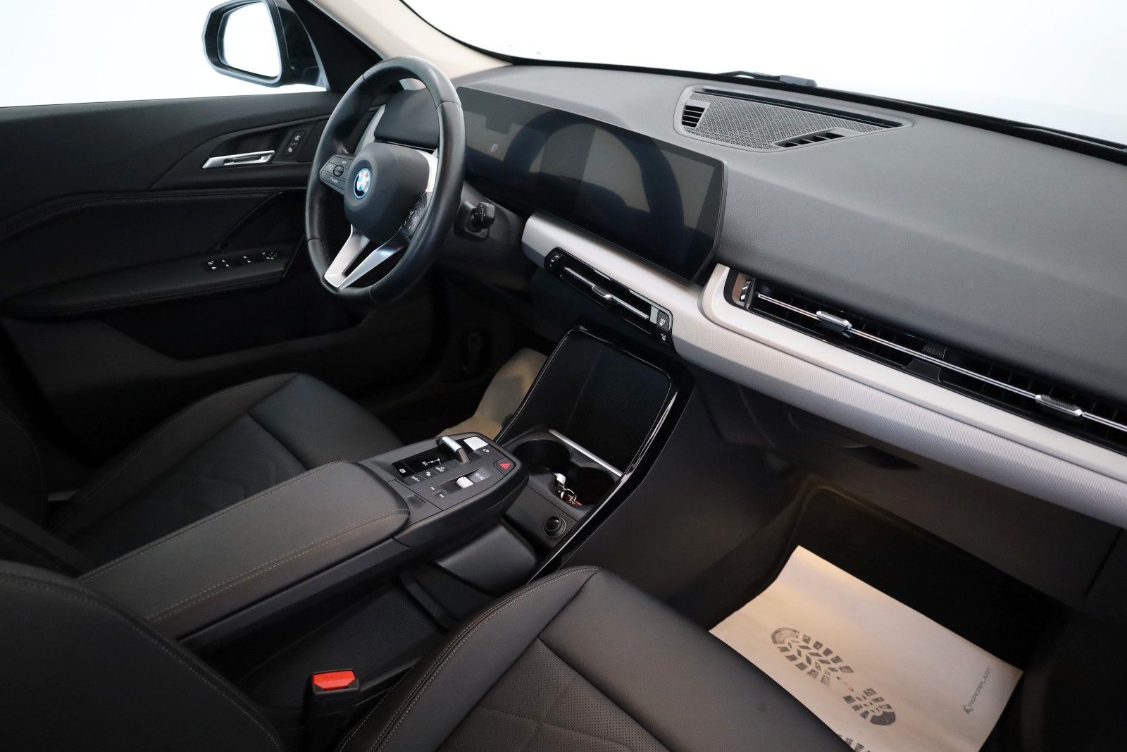 Fahrzeugabbildung BMW X1 25e xDrive Leder,Navi,LED,Kamera,ParkPak.,AHK