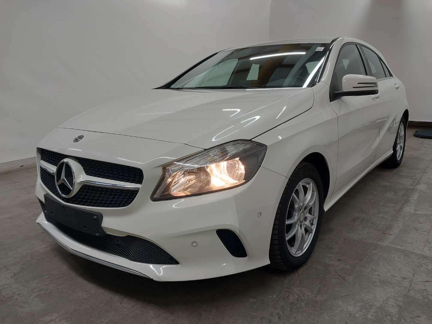 Mercedes-Benz A180d PEAK Edition *Navi*Tempomat*SHZ*PDC*Leder*