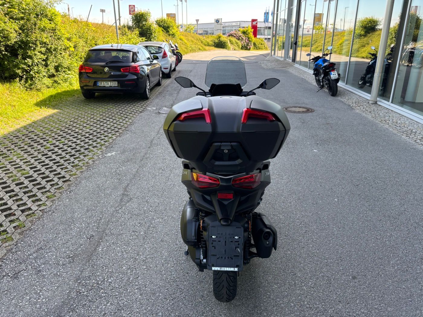 Fahrzeugabbildung Yamaha Xmax 300 ABS Modell 2024 inkl. Topcase