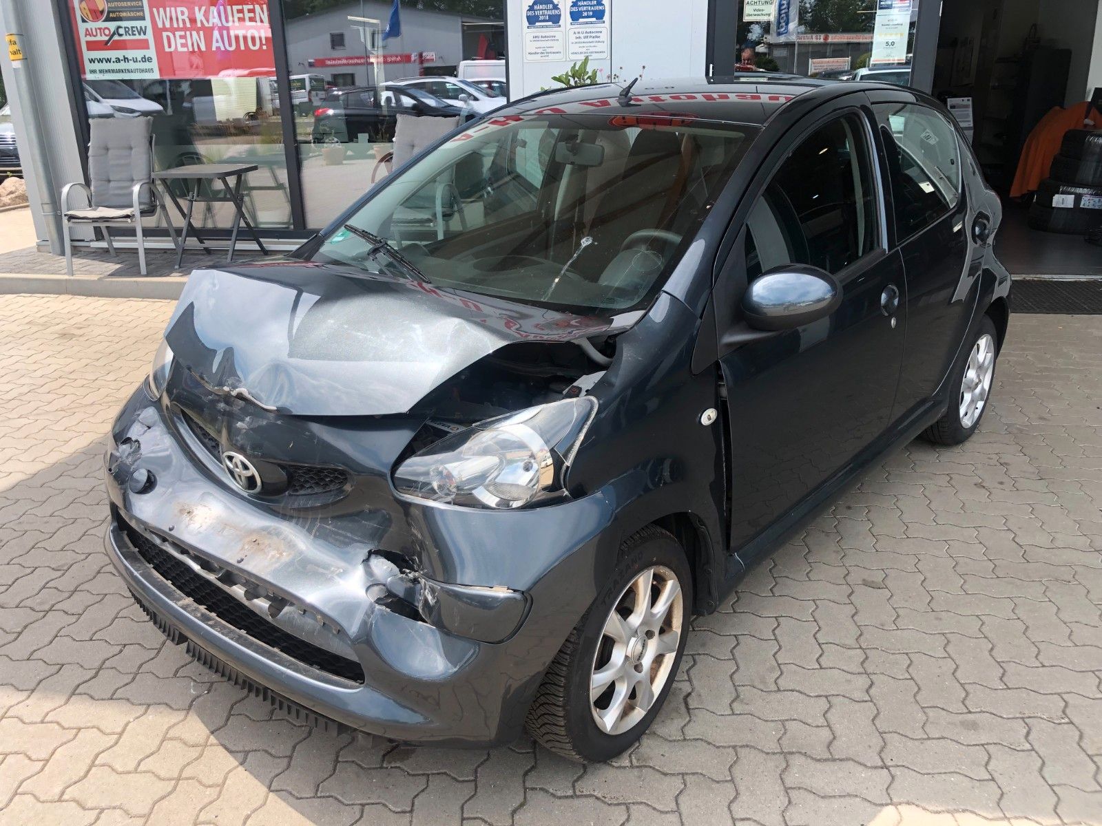Fahrzeugabbildung Toyota Aygo AYGO Cool Unfall