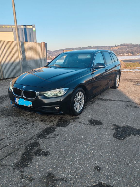 Image of BMW 320