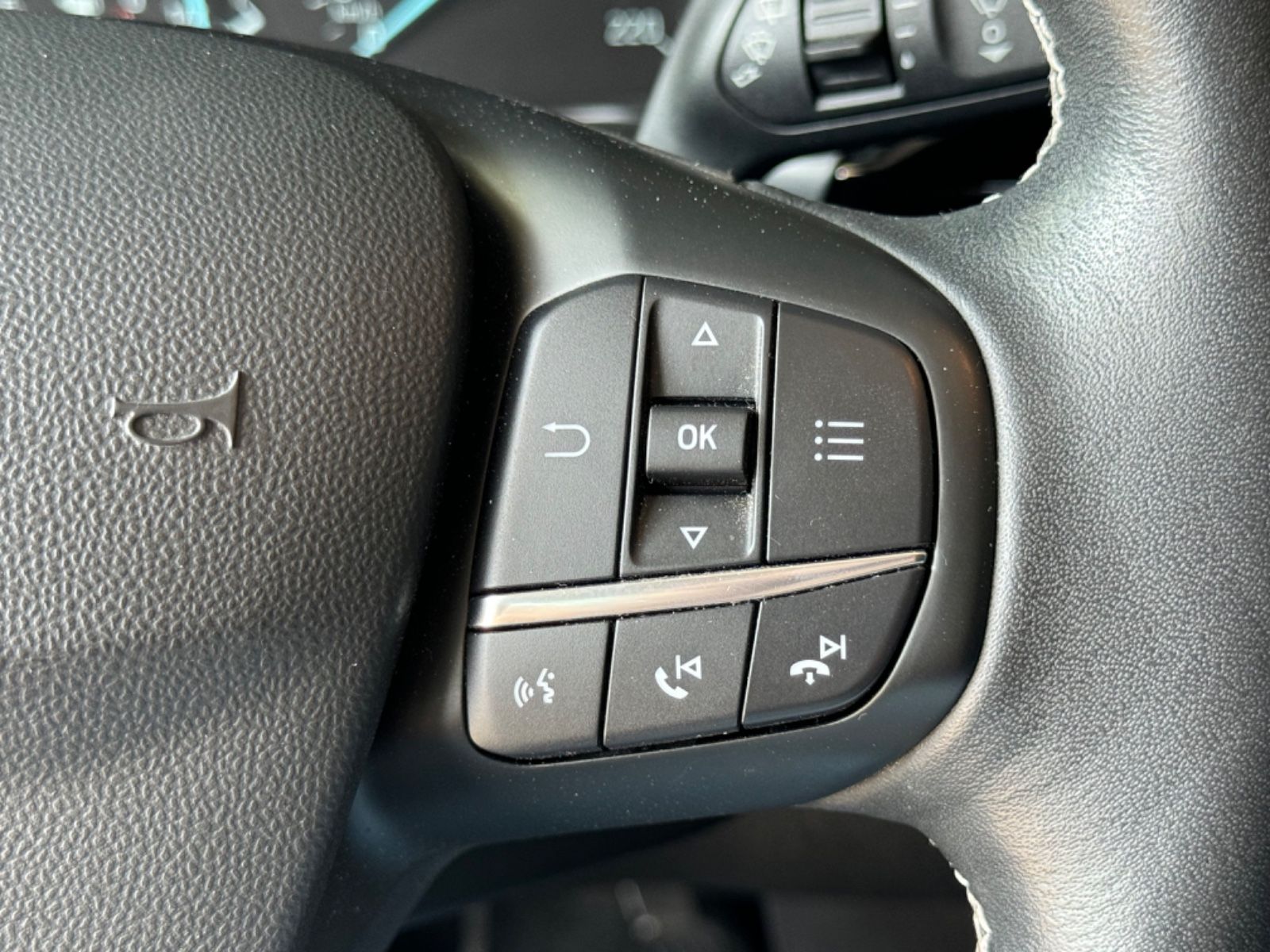 Fahrzeugabbildung Ford Fiesta Cool & Connect/APPLE/8-FACH/SZHZ/