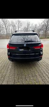 BMW X5 xDrive40d - - blaue BMW X5