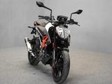 KTM 125 Duke - KTM 125