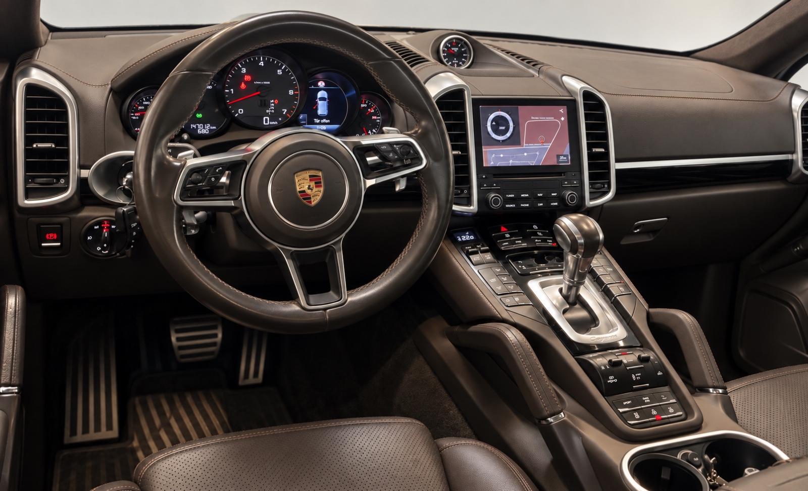 Porsche Cayenne Diesel Platinum Edition Panorama Luft