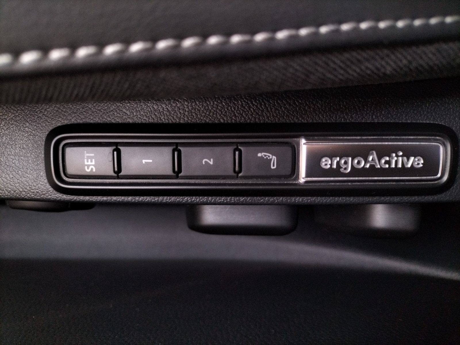 Fahrzeugabbildung Volkswagen ID.7 Pro Matrix Harmann Navi SHZ AID ACC 360° Ma