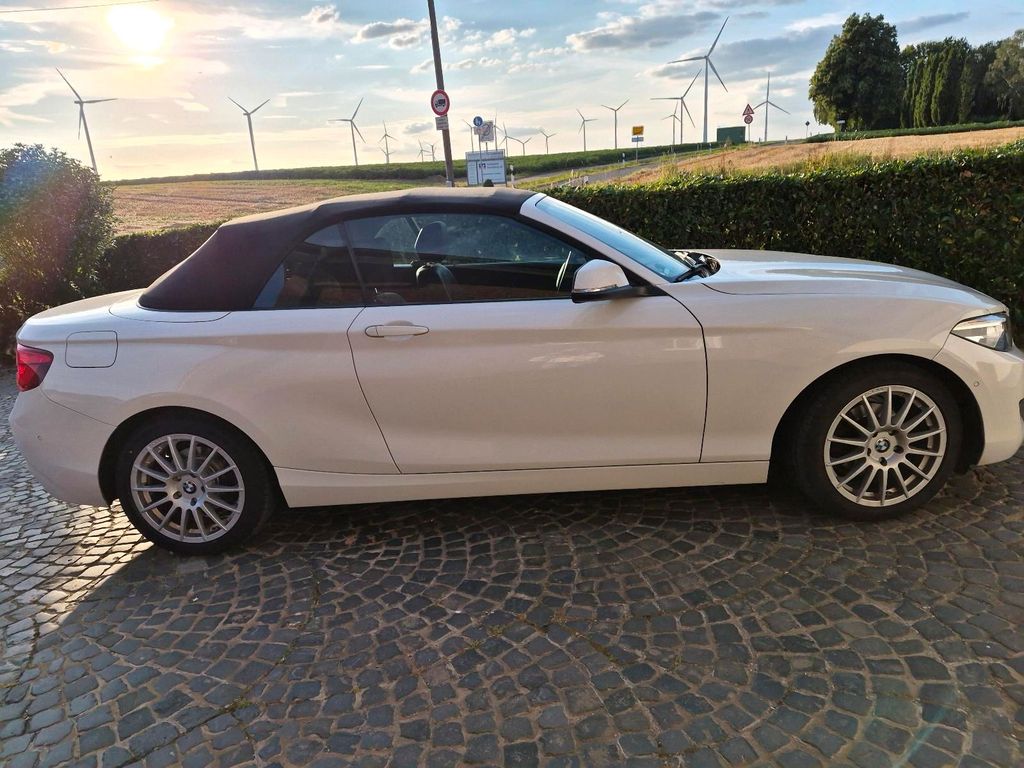 Image of BMW 218