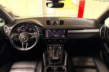 Porsche Cayenne - 9