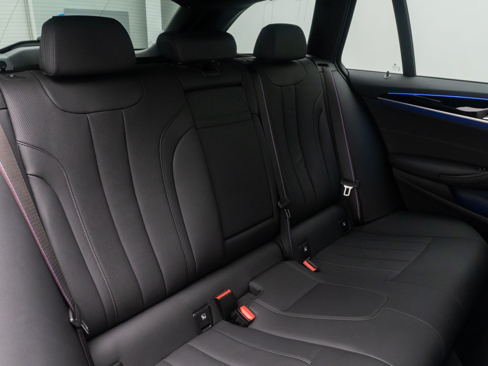 Fahrzeugabbildung BMW 540d xD M Sport Pro DAB HUD Kamera Laser H/K 20"