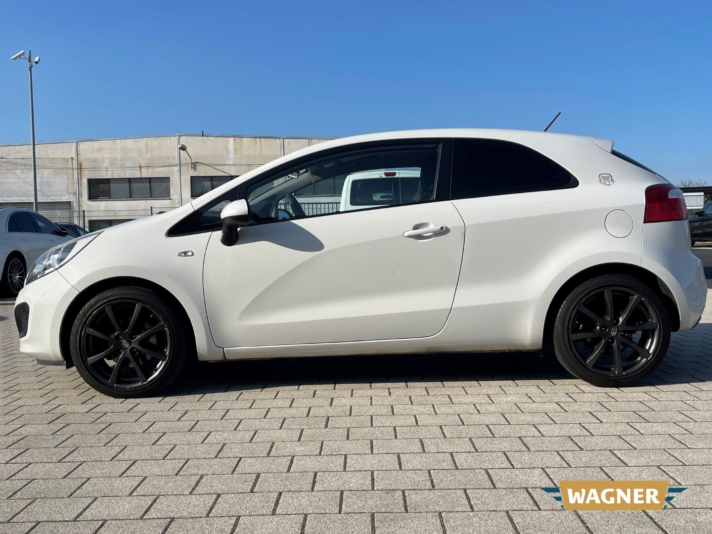 Fahrzeugabbildung Kia Rio Dream Team 1.4 Automatik Klimaautomatik