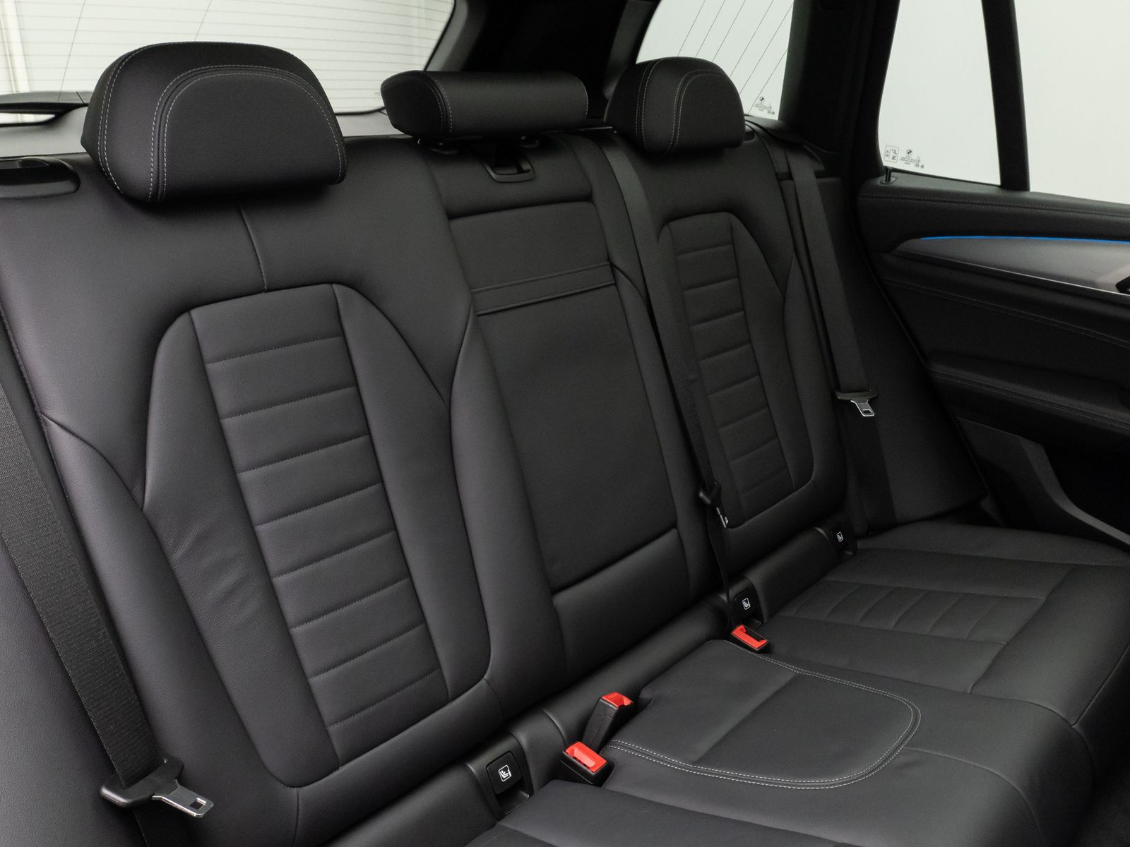 Fahrzeugabbildung BMW iX3 Impressive 360° H/K HUD DAB Panorama 20Zoll