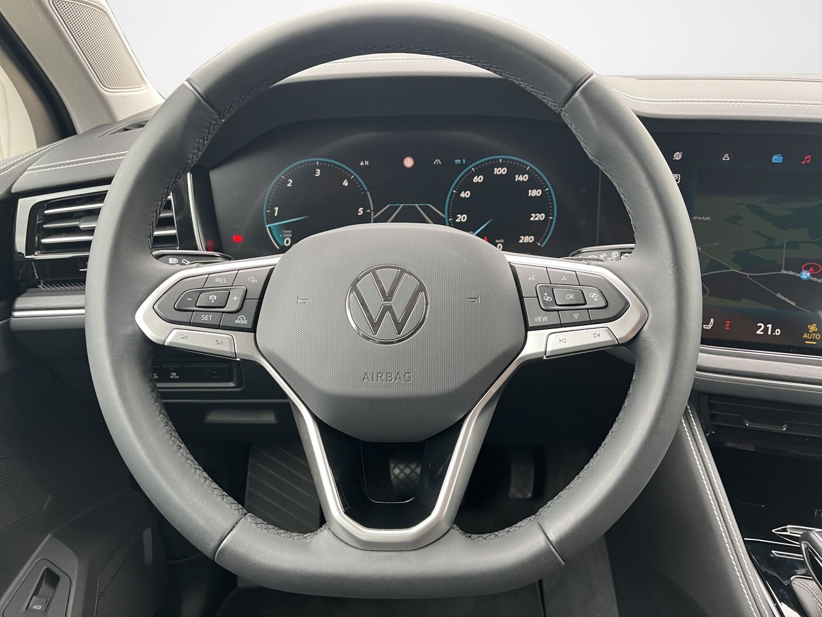 Volkswagen Touareg 3.0 TDI 4M AHK Navi LED Leder Kamera PD foto 10