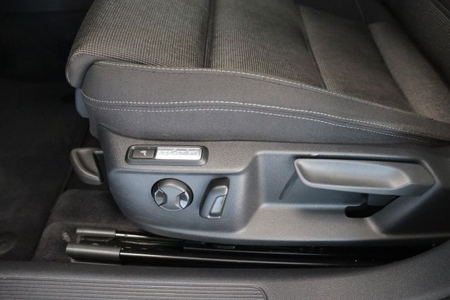 Fahrzeugabbildung Volkswagen Passat Variant Comfortline BMT/Start-Stopp 1HAND