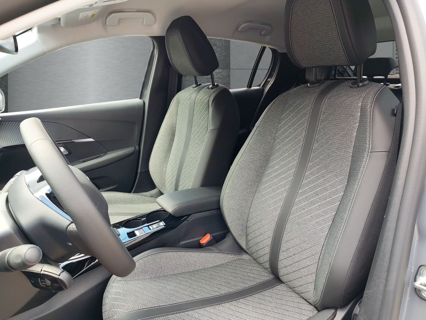 Peugeot 208 - Bild 8
