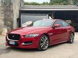 Jaguar JAGUAR XE 2.0 D Turbo 180CV aut. R-Sport - rote Jaguar XE