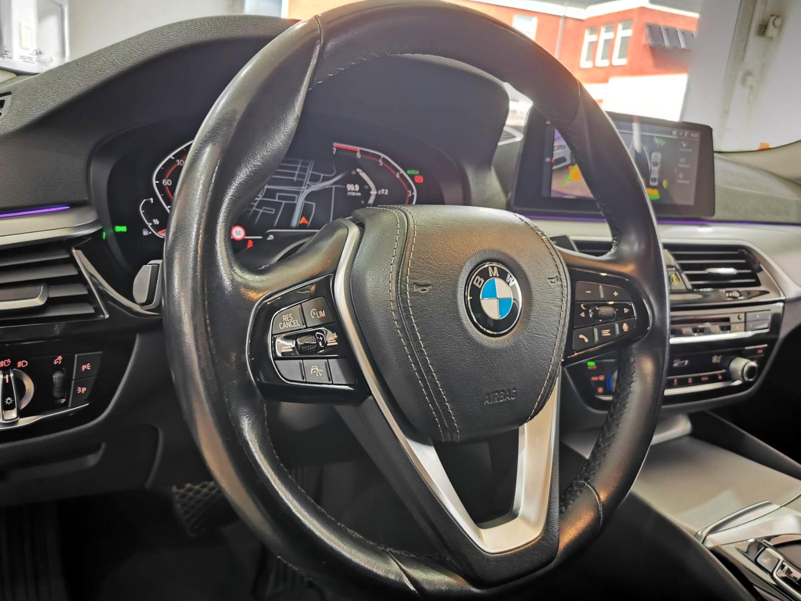 BMW 530i | LED | ACC | KAM [12M. GARANTIE]