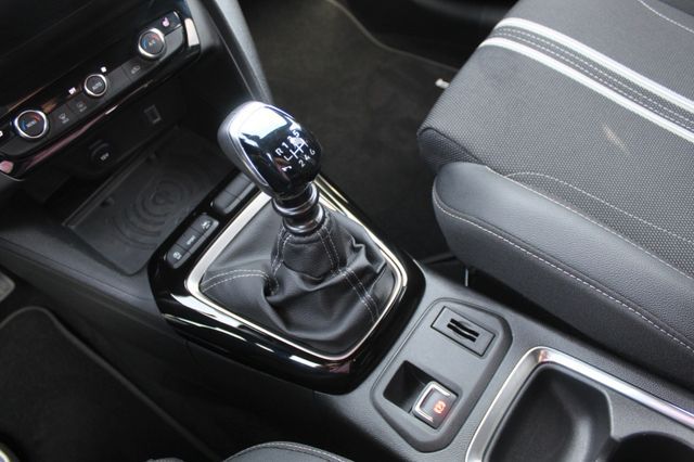 Fahrzeugabbildung Opel Corsa F 1.2 Turbo GS KlimaA,LED,Navi,SHZ,Kam.,LM