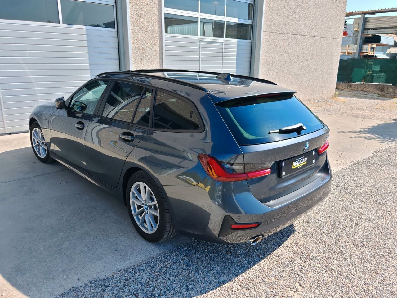 BMW 320E BENZINA ELETTRICA TETTO LASER UNIPROPRI imagem 3