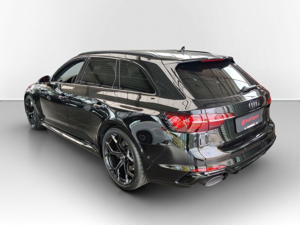 Audi RS4 - Bild 8