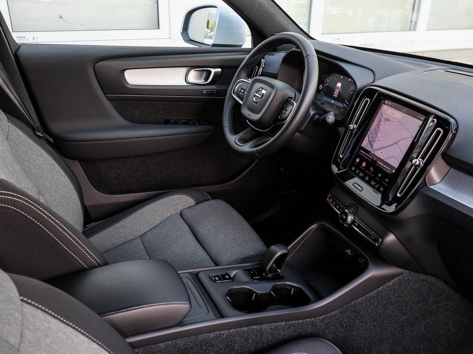 Volvo XC40 B3 Core Apple Car Play Rückfahrkamera