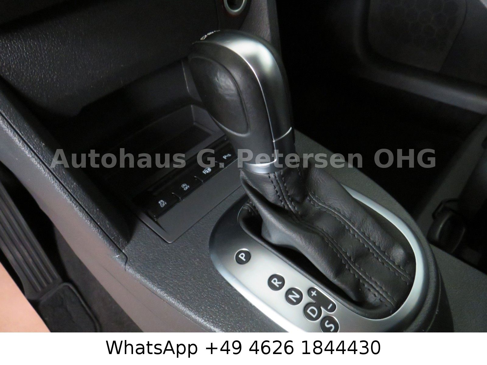 Fahrzeugabbildung Volkswagen Touran Highline*DSG*Sitzh*Einpark*Allwetter*