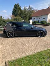 Volkswagen VW Golf 7 R - VW Golf Gebrauchtwagen in Saarbrücken