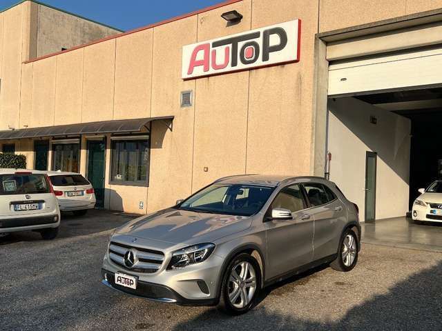 Mercedes-Benz GLA 200 d Automatic Premium