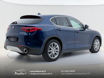 Alfa-Romeo Stelvio - 5