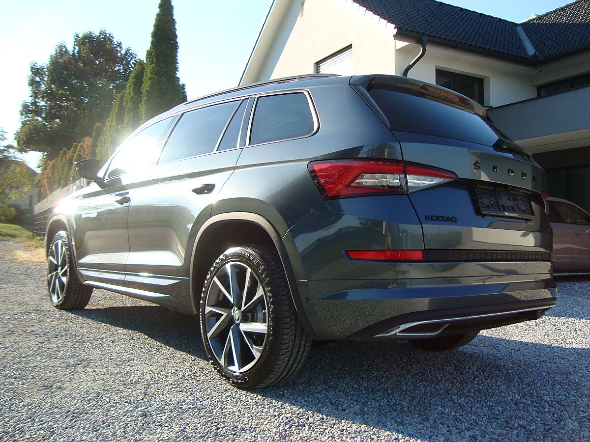 Skoda Kodiaq 2,0 TSI 4x4 Sportline DSG VOLL 1-Hand !! imagem 2
