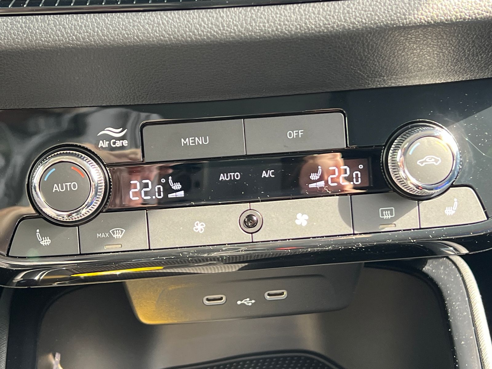 Fahrzeugabbildung SKODA Fabia Selection 1.0 TSI DSG *LED, ACC, 15'-LM*