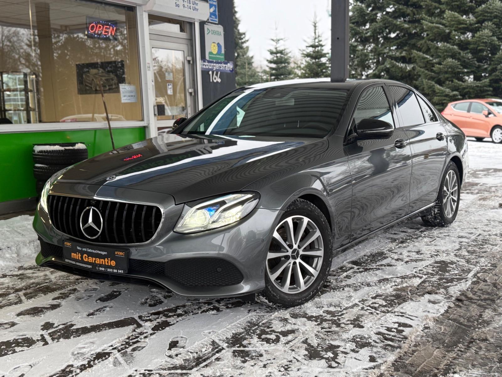 Mercedes-Benz E 220d / Totwinkel / Ambientebeleuchtung