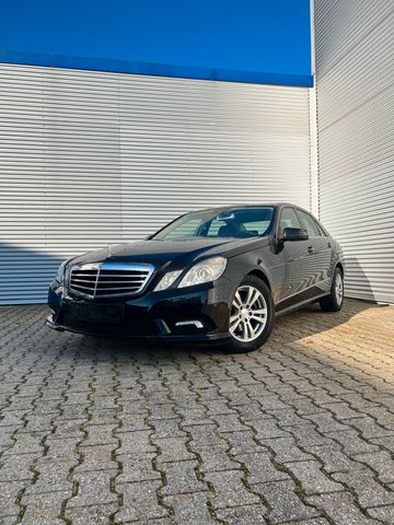 Mercedes-Benz E 220 E -Klasse Lim. E 220 CDI BlueEfficiency