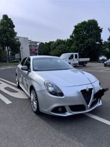 Alfa Romeo Giulietta 1.4tb quadrifoglio-line - Alfa Romeo Giulietta aus 2016