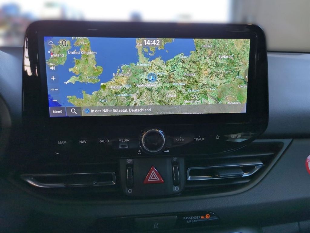 Hyundai i30 ADVANTAGE+NAVI+SITZHZG+LENKRADHZG+APPLE/ANDR foto 10