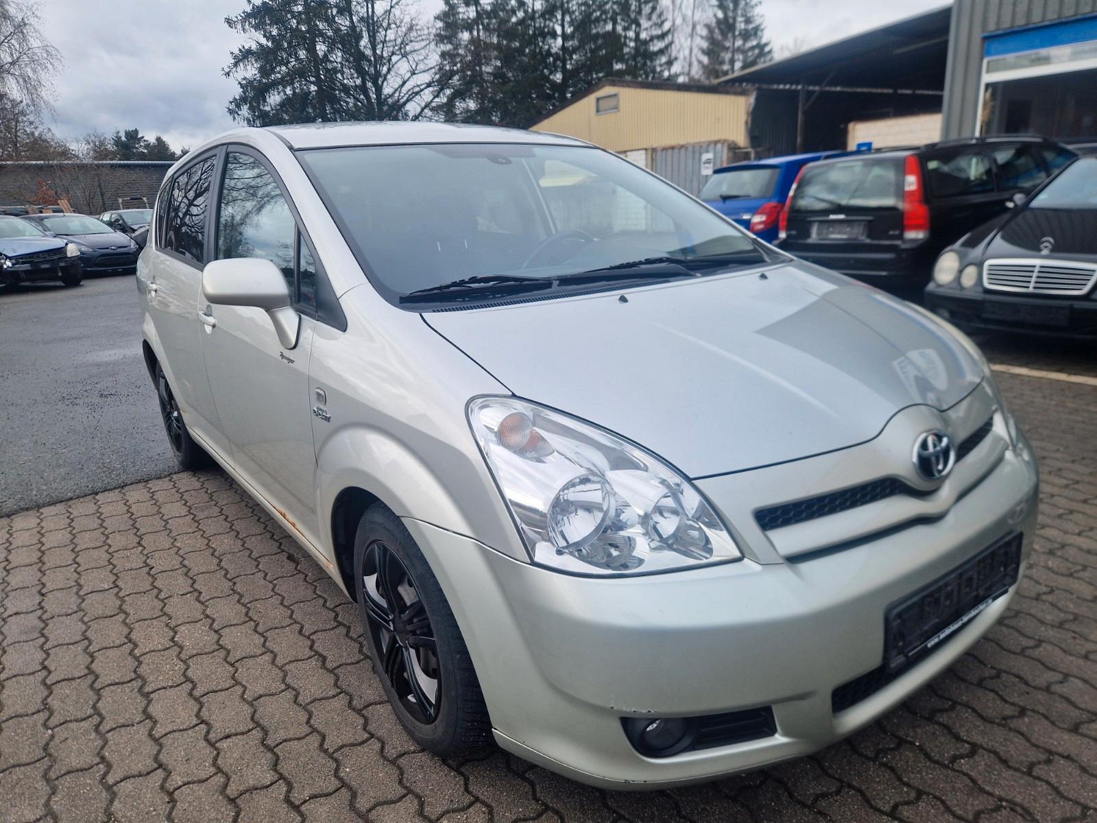 Toyota Corolla Verso 2.2 D-CAT Sol