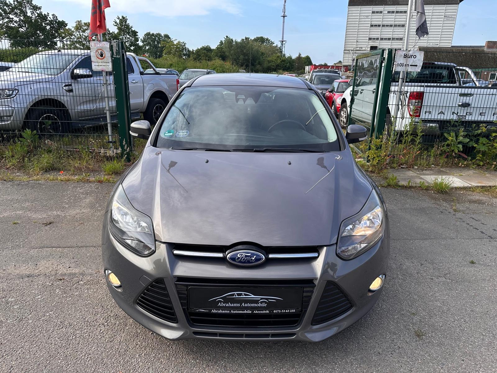 Ford Focus Turnier Zahnriemen/TÜV/Service NEU