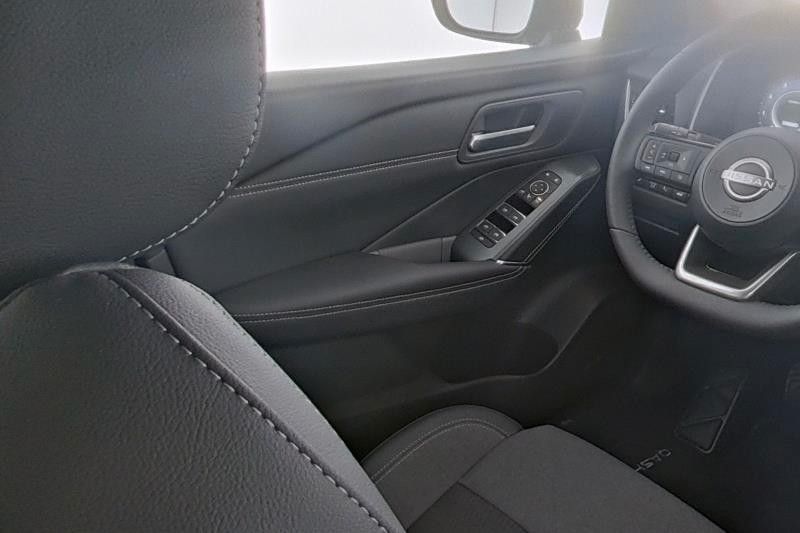 Fahrzeugabbildung Nissan Qashqai 1.3 Schaltgetriebe - N-Connecta