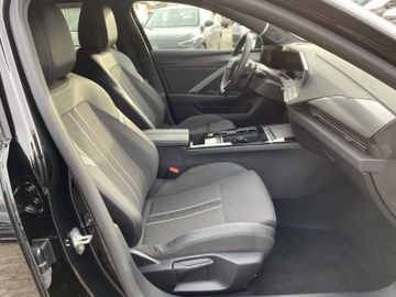 Bild 11 Opel Astra GS ST AT8/NAVI/SHZ+LHZ/PDC vo+hi+360Kamera