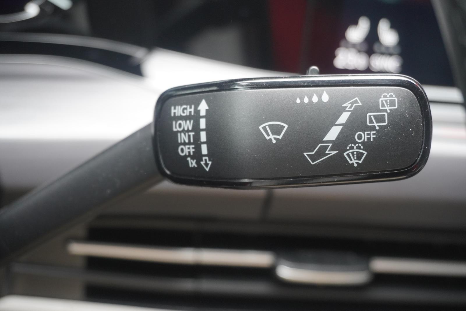 Volkswagen Golf VIII Style eTSI DSG LED Navi ACC Alcantara, миниатюра 17