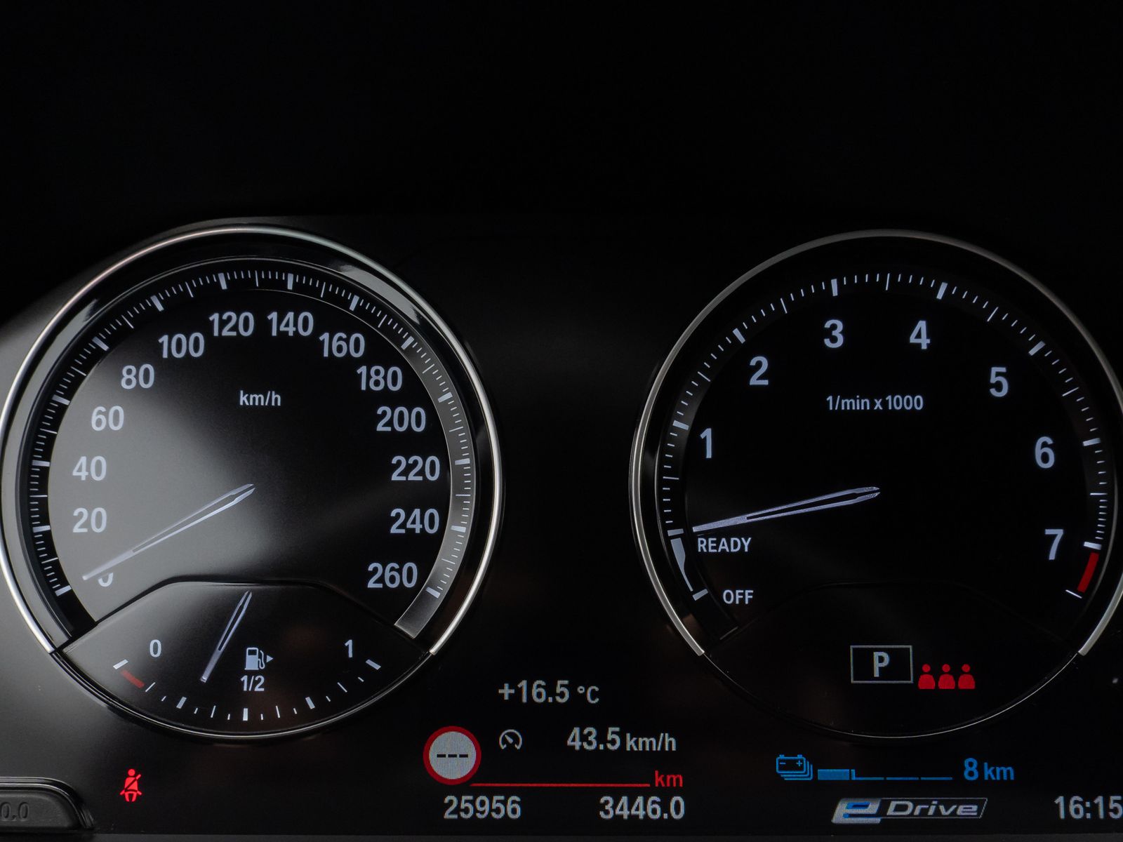 Fahrzeugabbildung BMW X1 xD25e Sport Line Kamera HUD DAB Navi+ Alarm