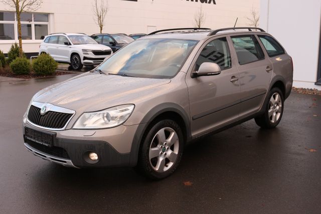 Skoda Octavia Combi Scout 4X4/SD/1. Hand/Nur 105000km